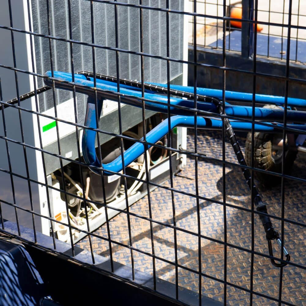 Monkey Grip Heavy Duty Octopus Strap with Carabiner Hooks, Black/White, 12 Mm Thickness X 30 Inch Length image number 2