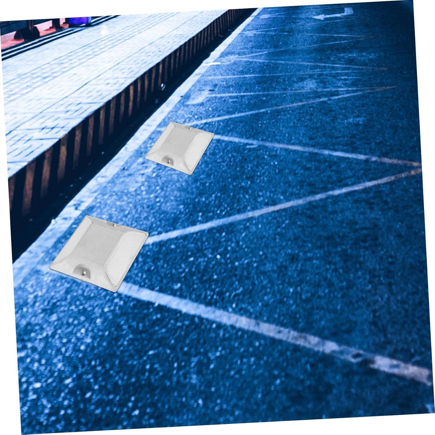 2Pcs Reflective Road Studs Driveway Markers Waterproof Aluminium Reflectors for Night Visibility Emergency Reflectors for Garden and Pavement image number 5