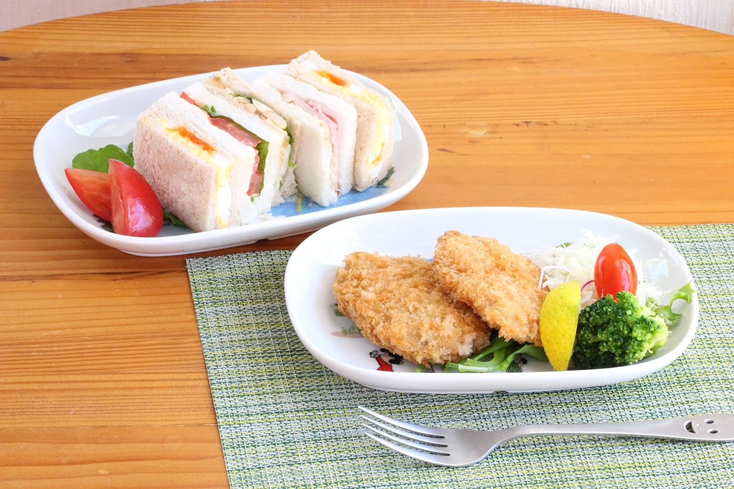 Peanuts 885488 Japanese Dinner Plate, Platter, Oval Plate, Width 7.5 X Depth 5.1 Inches (19 X 13 Cm), Microwave, Dishwasher Safe, Made in Japan image number 1