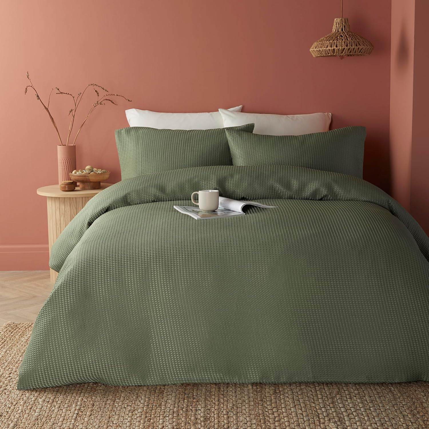 Serene - Green Waffle Duvet Cover - Double Bedding Size (200 X 200Cm) - Soft Touch - Luxury Bedding - Grid Pattern Textured Duvet Cover in Khaki Green - Square Puckered Bedding - Lindly Collection