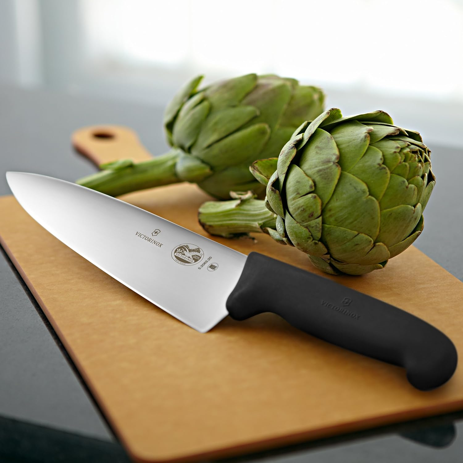 Victorinox 8 Inch Fibrox Pro Chef&rsquo;S Knife 40520, 47520, 45520 Frustration Free Packaging