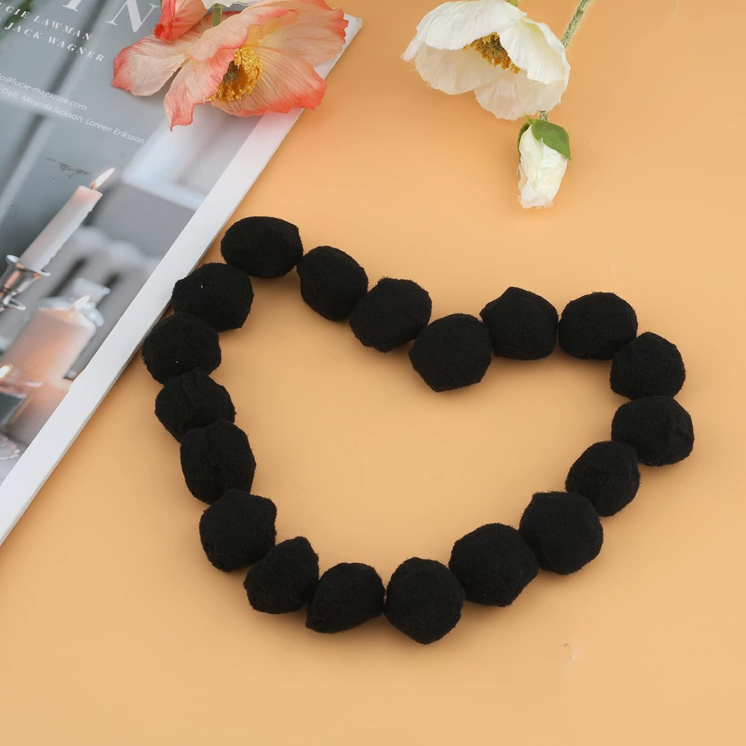 KINBOM 100Pcs Craft Pom Poms 1 Inch Diameter, Soft Shaggy Pom Poms Balls for Arts and Crafts Pompoms Knitting Accessories for DIY Handicrafts Lovers (Black) image number 3