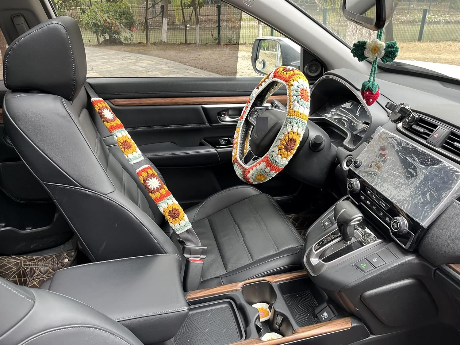Steering Wheel Cover,Handmade Crochet Rainbow Sunflower Granny Square Steering Wheel Covers (Wheel Covers+2Belt Covers+2Car Coasters+Strawberry) image number 6
