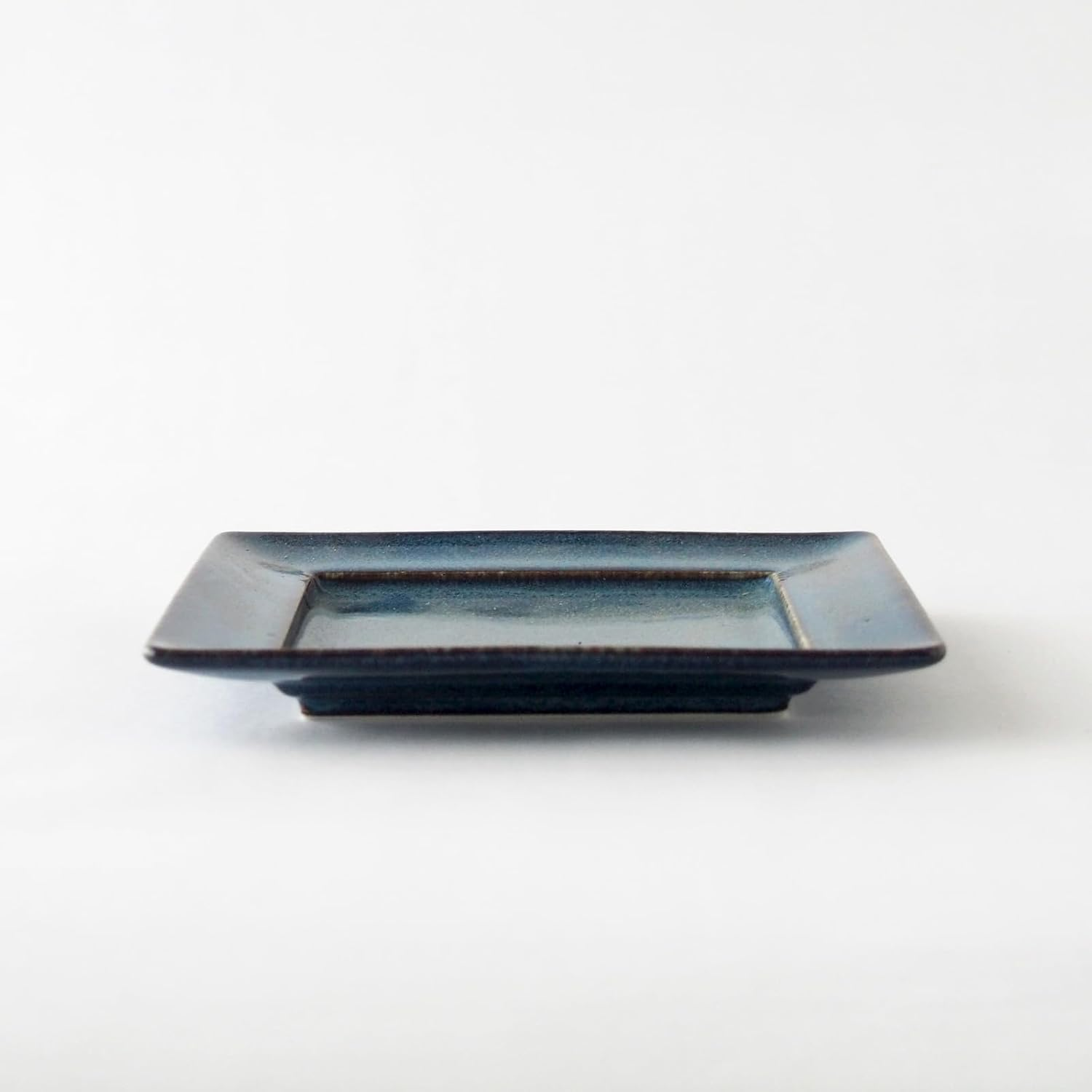 Miyama 82-016-227 Fukayama Mino Ware, Square Plate, Approx. 5.9 Inches (15 Cm), Microwave, Dishwasher Safe, Cardigan, Indigo Blue, Made in Japan