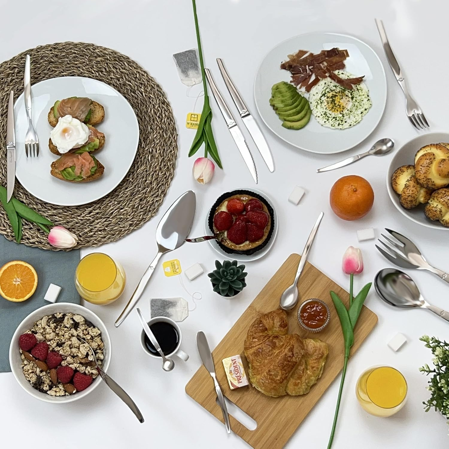 Lou Laguiole - Jet - 24 Piece Mirror Steel Cutlery Set image number 4