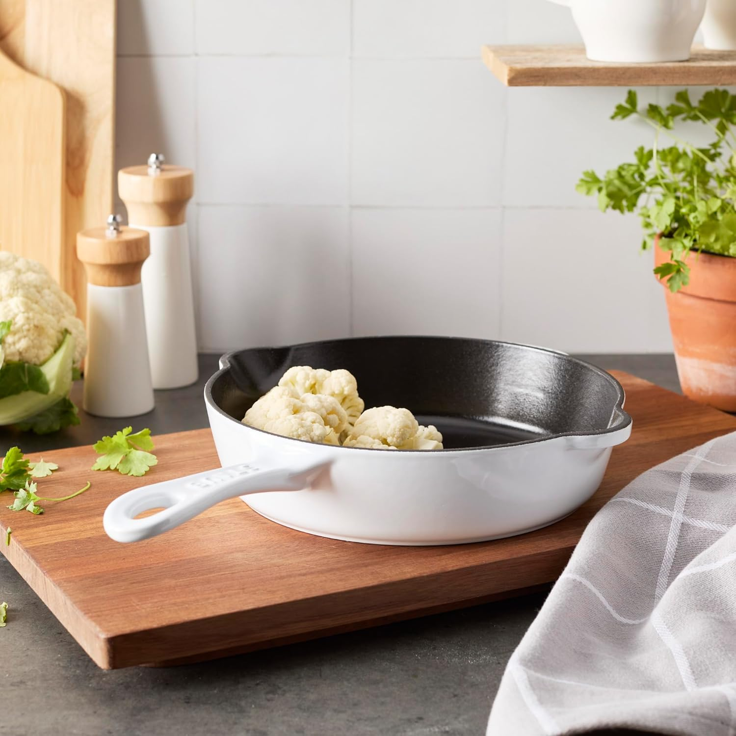 STAUB Fry Pans Cast Iron 8.5-Inch Traditional Deep Skillet-White - Cherry image number 5