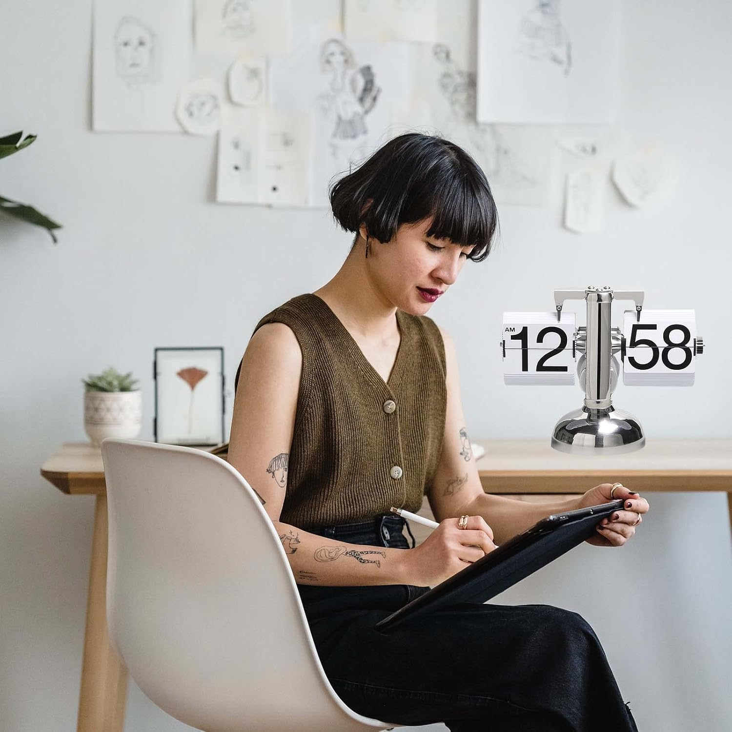 KENJIEY Flip Clock,Retro Flip down Clock Mechanical Digital Flip Desk Clock Internal Gear Operated Flip down Clock Battery Powered for Home Office D&eacute;cor White image number 1