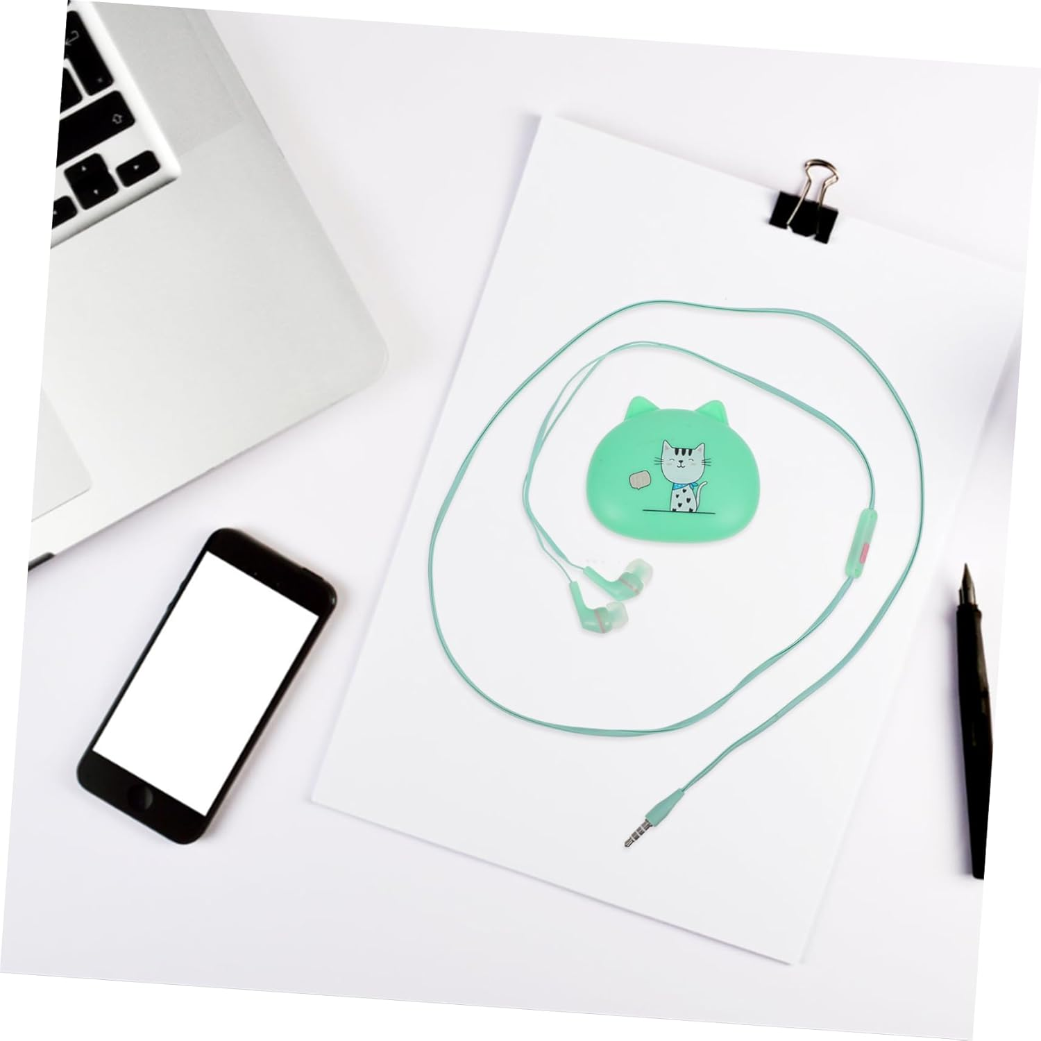 TOYZFRIENDY Universal In-Ear Corded Earbuds with Microphone for Smartphones, High Sound Quality Headphones, Wired Portable Earphones in Green for Gaming and Daily Use image number 3