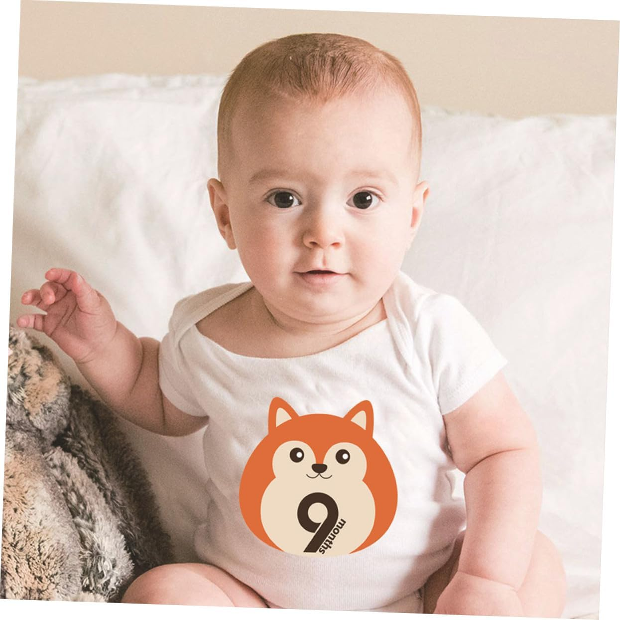 Bestonzon 12 Sheets Monthly Milestone Stickers Self-Adhesive Animal Design Decals for Newborn Belly Photo Props Reusable Growth Tracking image number 2
