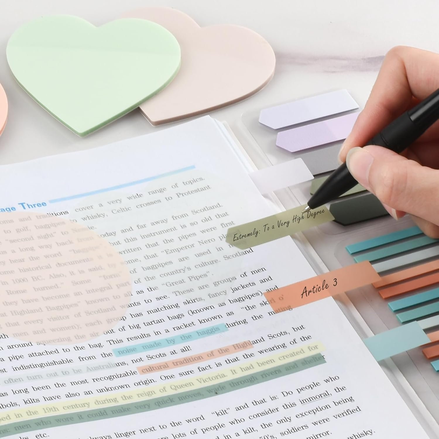 BAYTORY 1060 Sheets Transparent Sticky Tabs, Clear Sticky Notes Markers Index Tabs, Tape Flags for Book Annotation, Aesthetic School Stationary Supplies, Planner Accessories image number 5