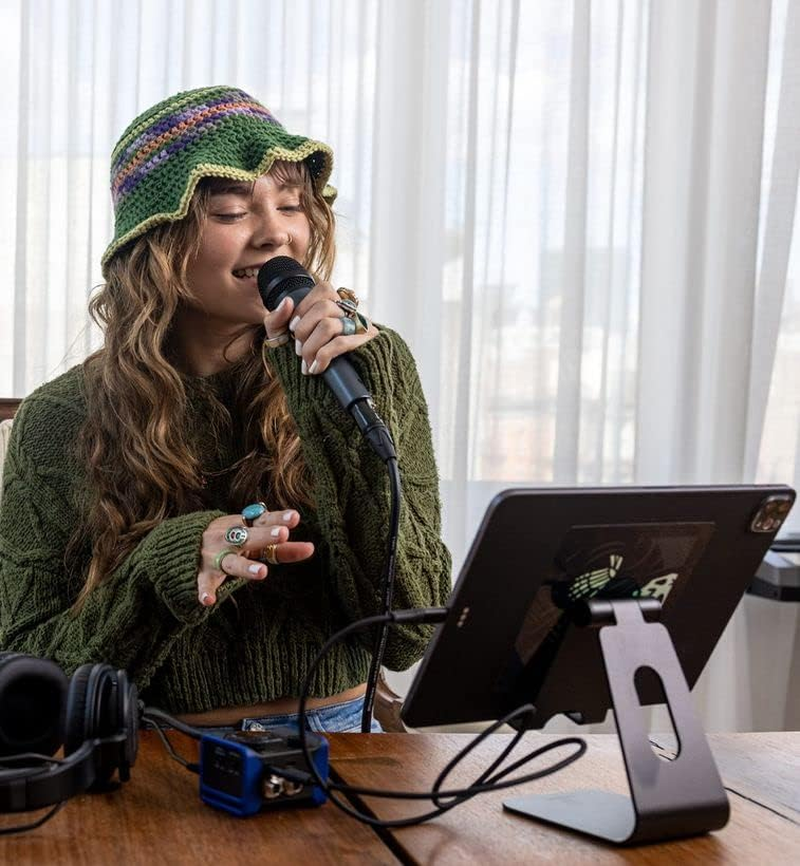 Zoom AMS-24 Streaming Interface image number 2