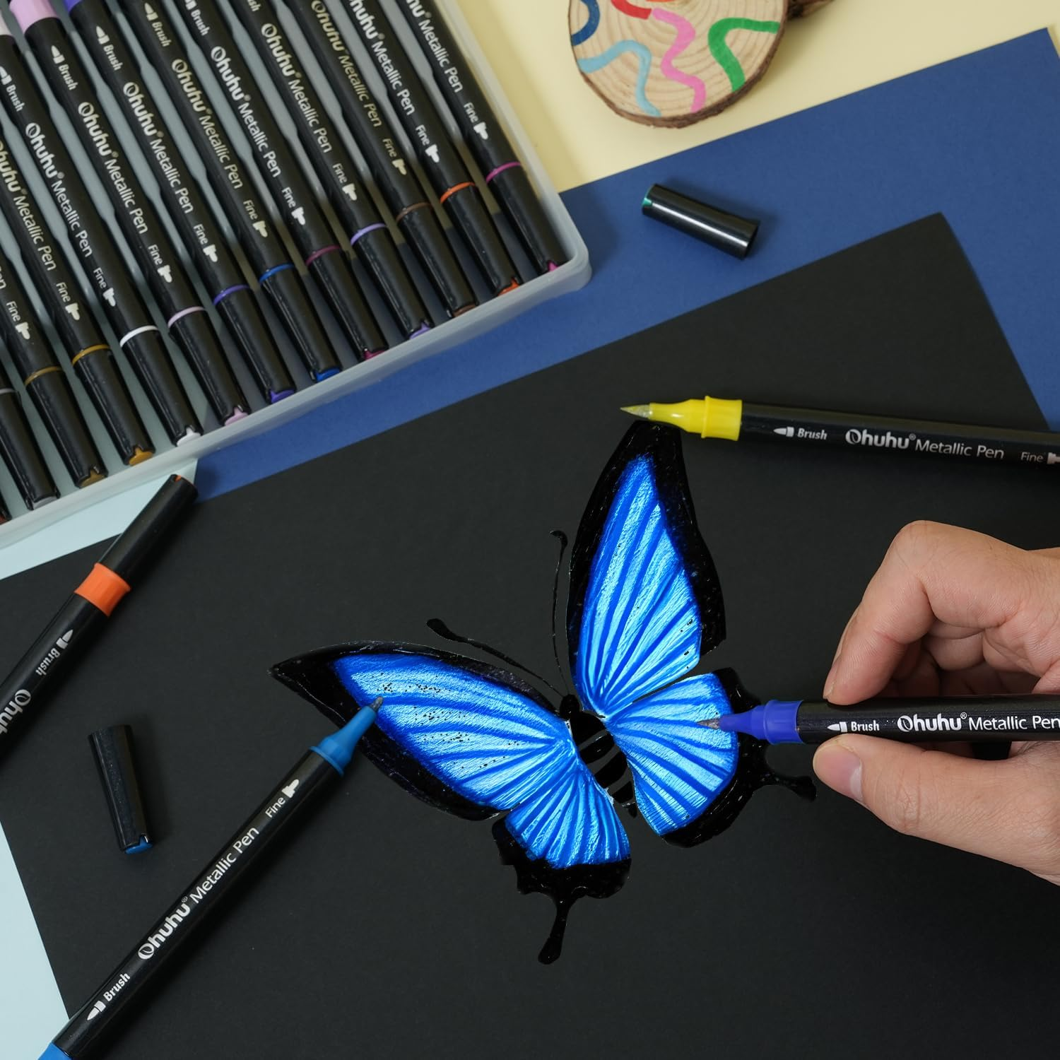 Ohuhu 24 Brush Metallic Markers, Dual Tip Glitter Pen, Acrylic Paint Pens with Brush and Fine Tips, Premium Window Marker for DIY Cards, Coloring Books, Scrapbook, Paint Rock Art, DIY Craft image number 6