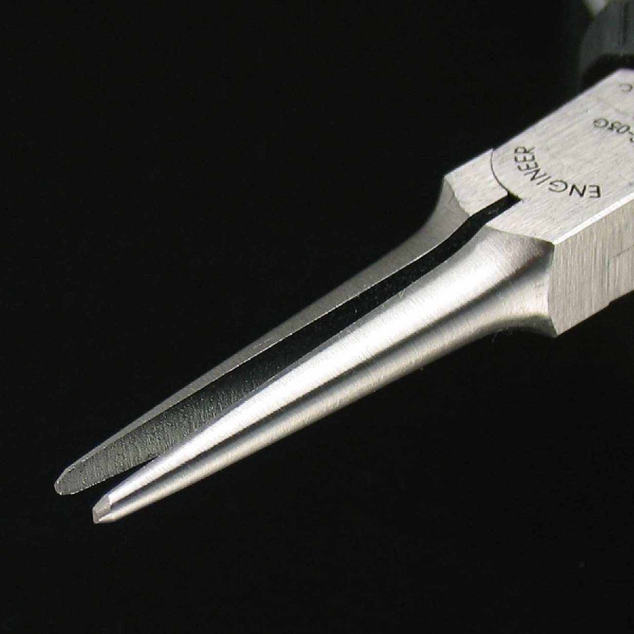 ENGINEER PS-03 Engineer Miniature Long Nose Pliers ESD Anti-Static 5.5 Inches (141 Mm) image number 3