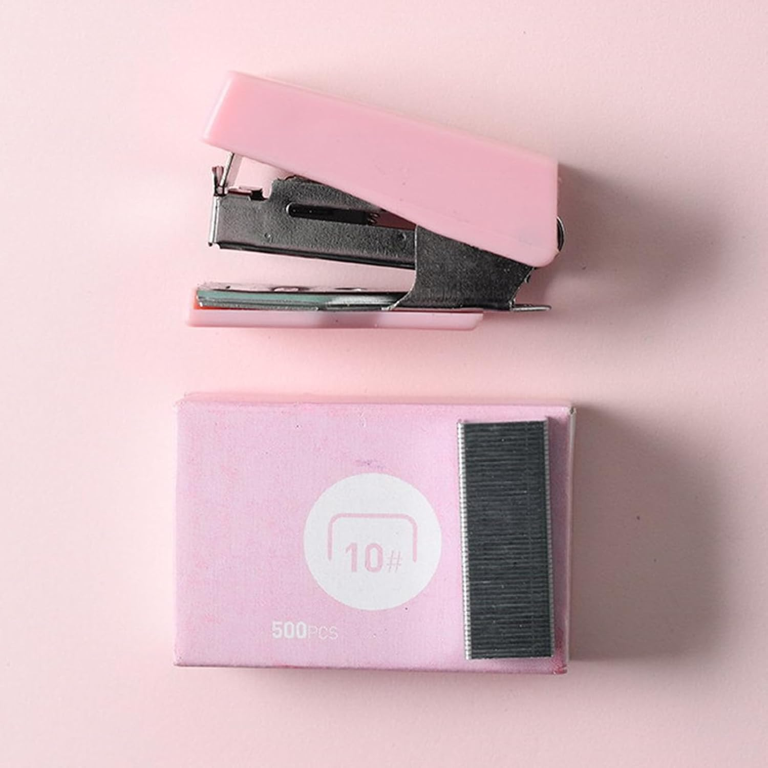 Office Desktop Stapler, Mini Stapler Set Convenient 10 Sheet Capacity Vibrant Color for Office Supplies