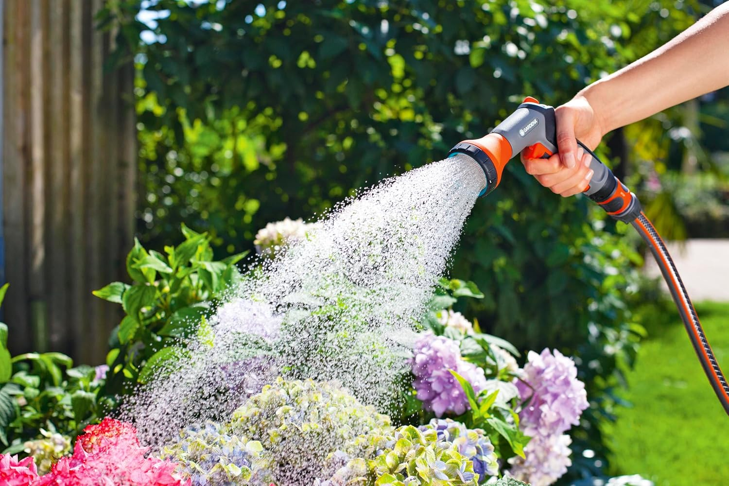 Gardena Classic Gun Trigger Soft Water Sprayer, Multicolour image number 3