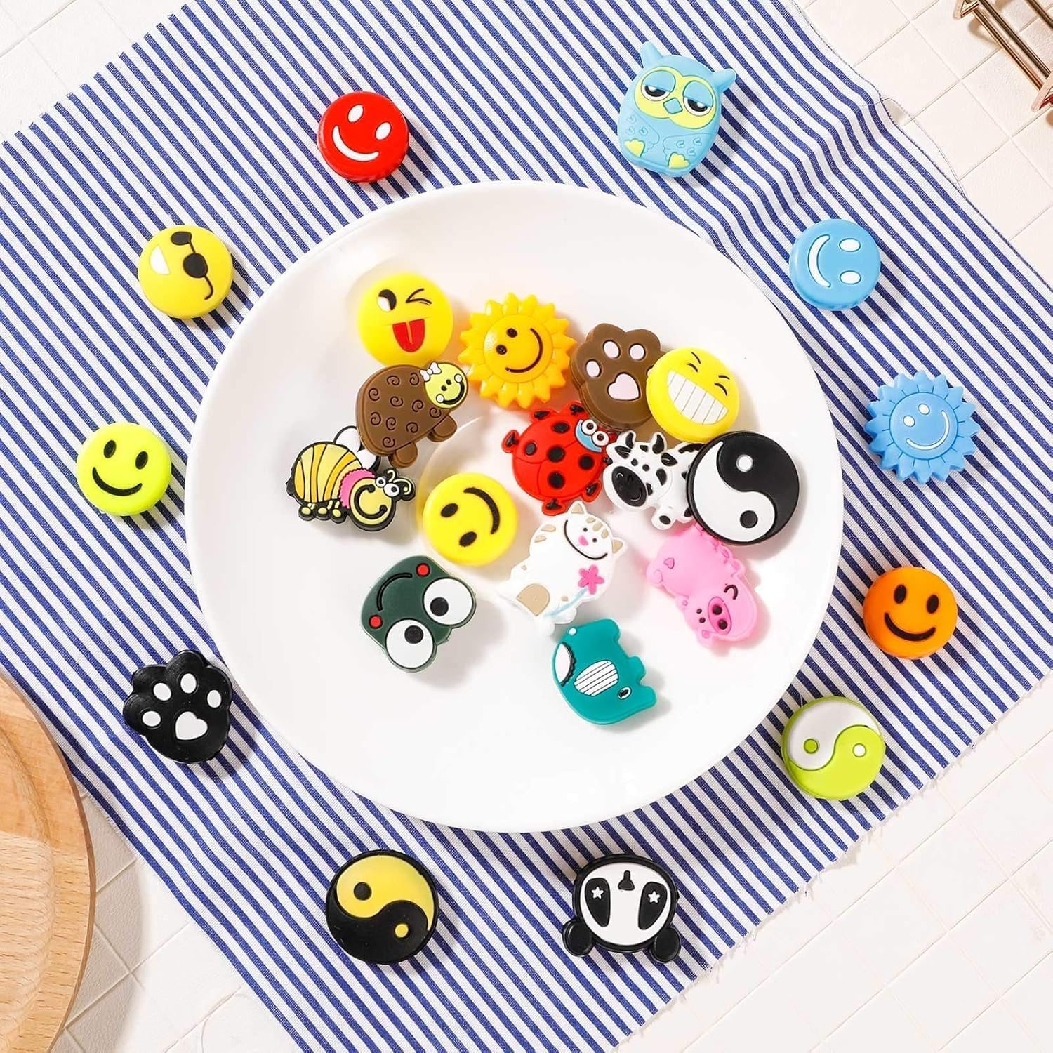 25 Pcs Tennis Racket Vibration Dampener Soft Silicon Racket Dampener Cartoon Shape Tennis Racquet Shock Absorbers Tennis Racket for Racquetball image number 1