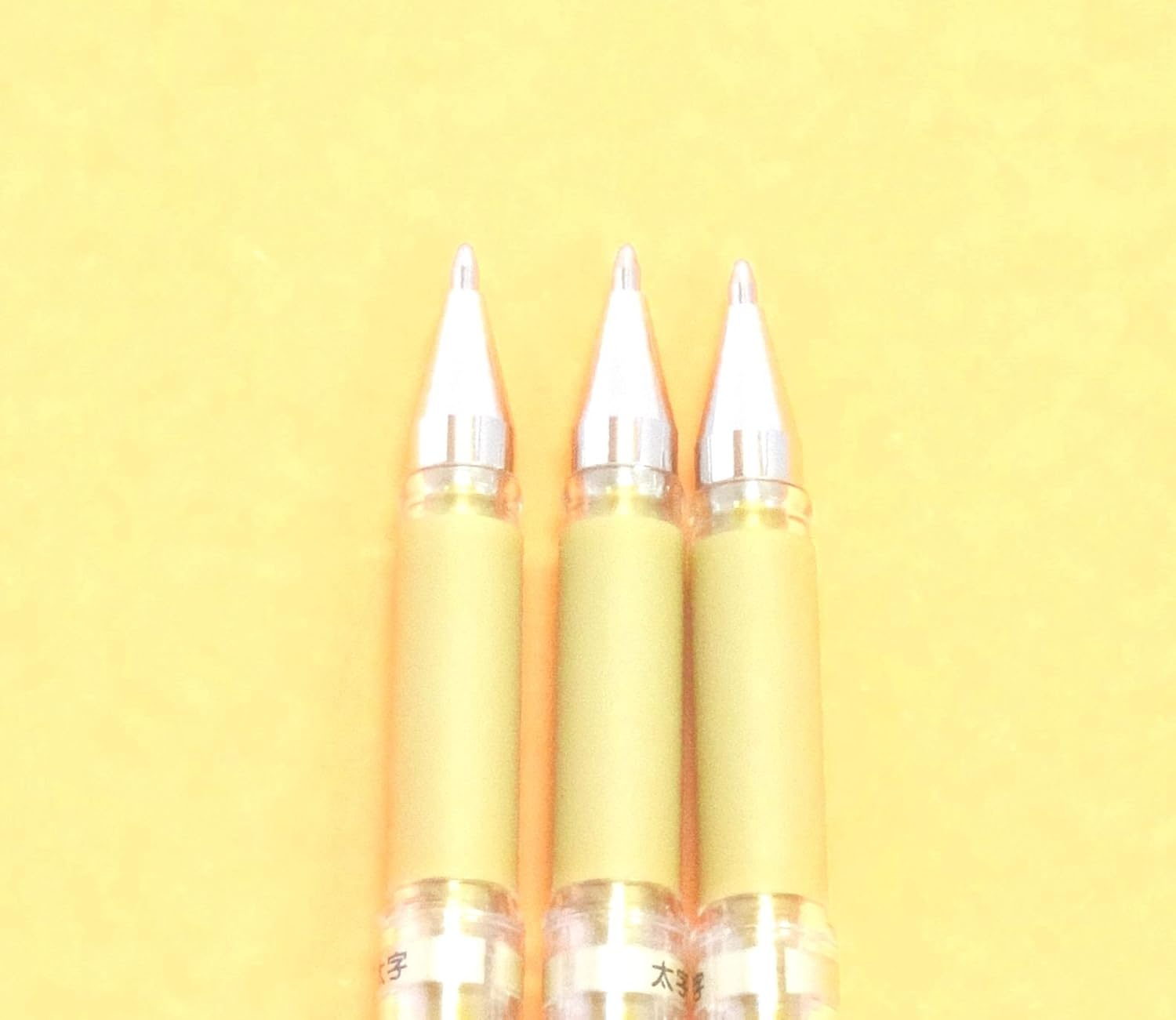 Uni-Ball Signo Broad Point Gel Impact Pen Gold Ink 1.0Mm 3 Pens per Pack (Japan Import) [Komainu-Dou Original Package]