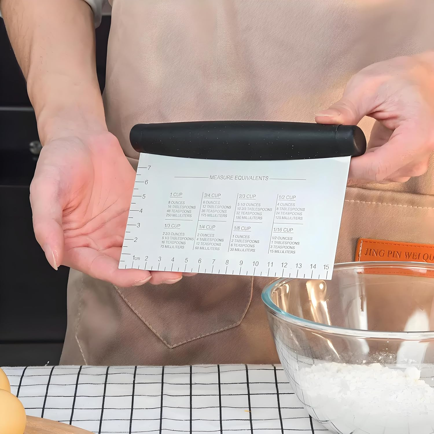 Dough Scraper with Measuring Scale，Stainless Steel Dough Cutter with Contoured Grip，Food Scraper for Baking Cooking， Kitchen Tools Gadgets image number 6