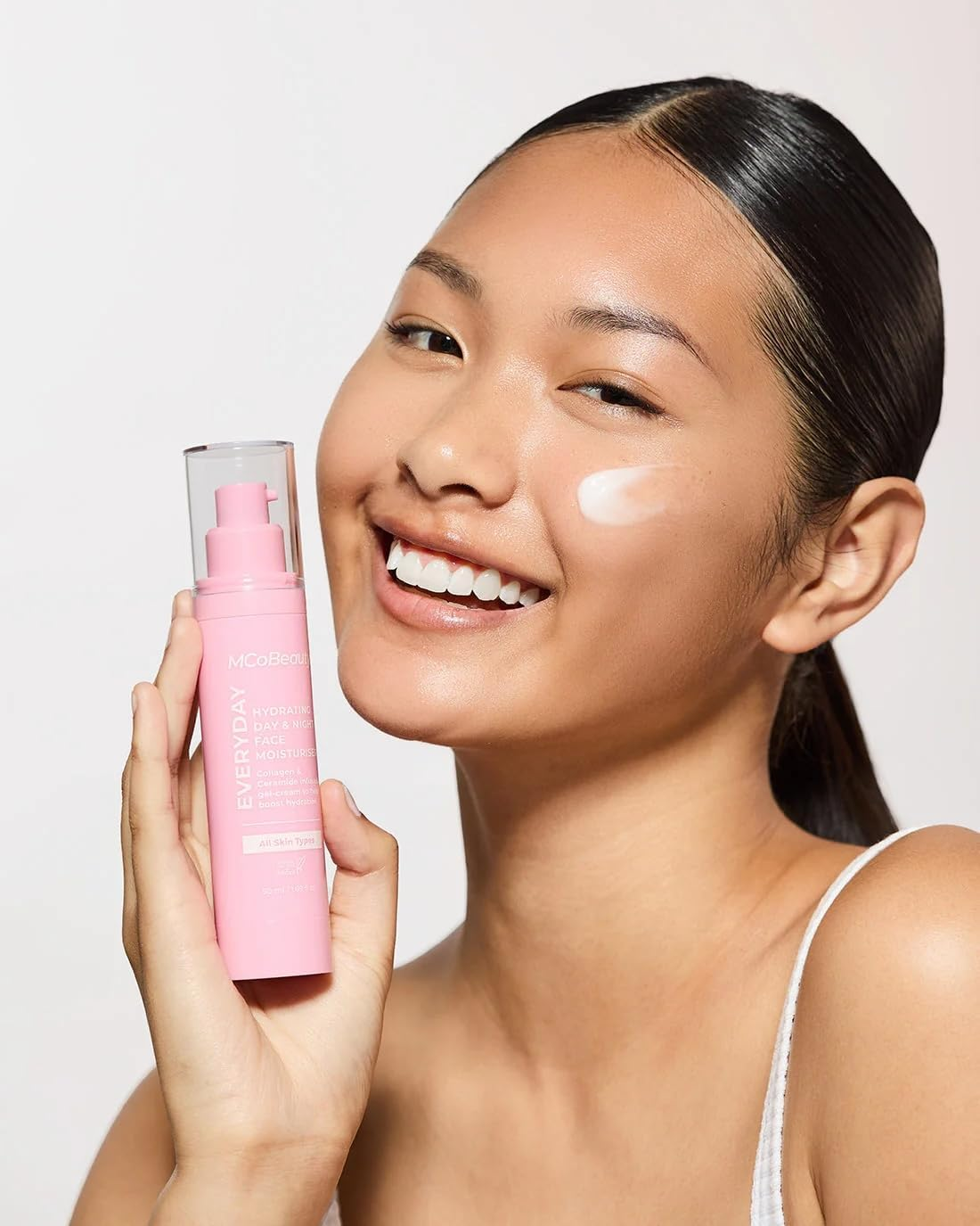 Mcobeauty Hydrating Day and Night Moisturizer for Women 1.77 Oz Moisturizer image number 2