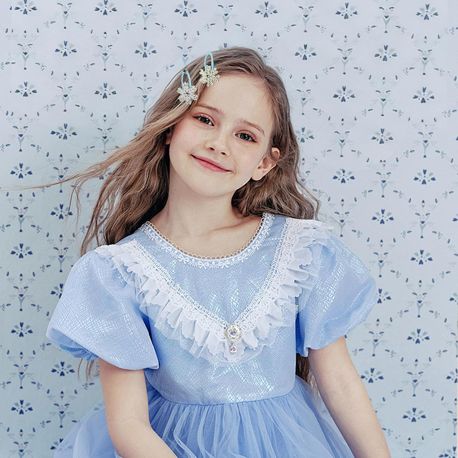 Snowflake Hair Clip Set, 8 Pieces Exquisite Christmas Snowflake Hair Clips, Snowflakes Hair Accessories Hair Clip with Shiny Rhinestones for Women Girls Winter Christmas Party Gift (F) image number 2