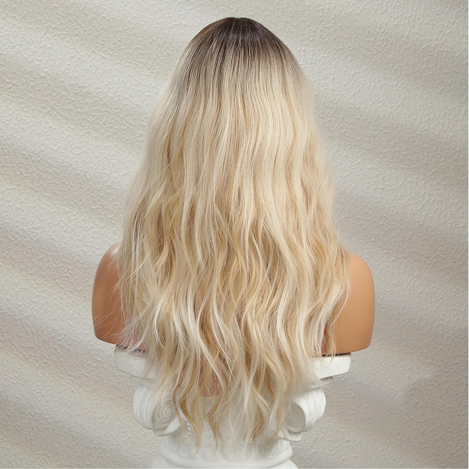 Long Ombre Blonde Wavy Wig for Women 24 Inch Middle Part Curly Wavy Wig Natural Looking Synthetic Heat Resistant Fiber Wig for Daily Party Use (Ombre Blonde) image number 3