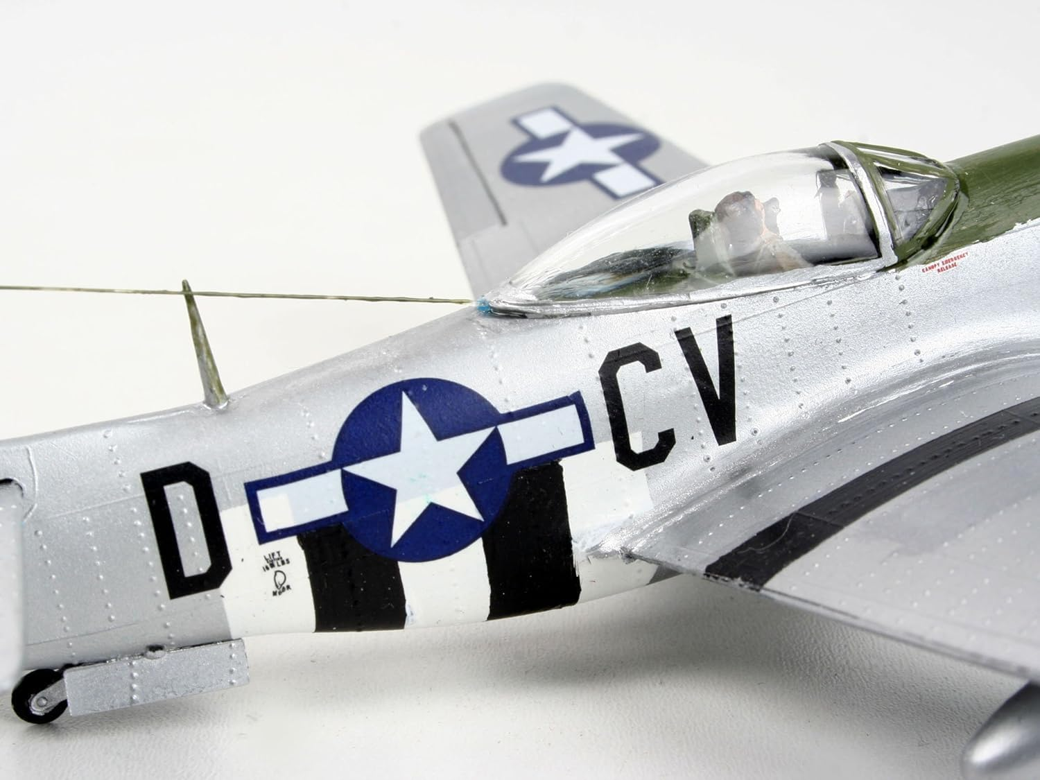 Revell P-51D Mustang 1:72 Scale Model Kit -Plastic Model Kit image number 1