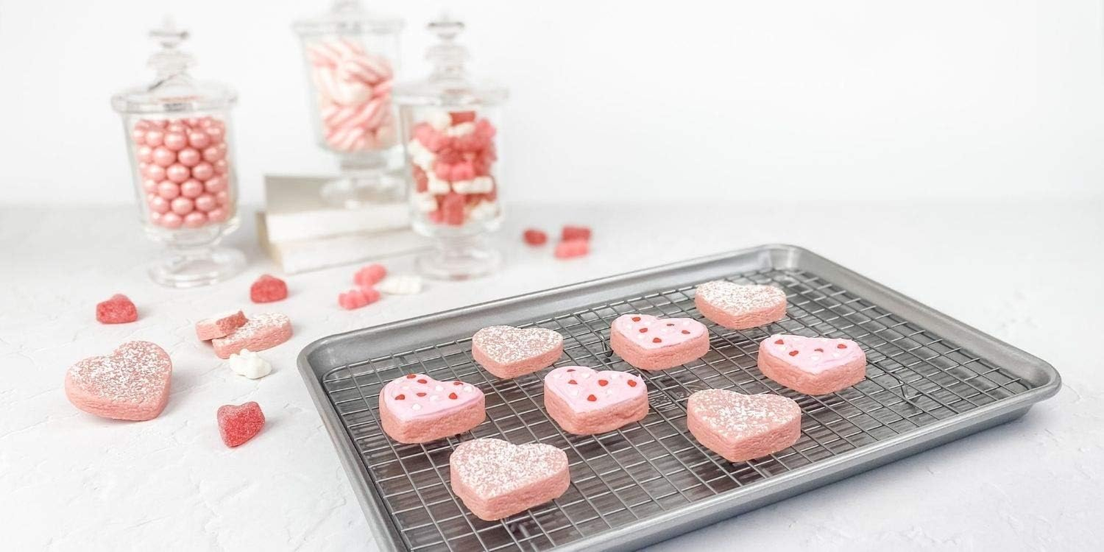 USA Pan Bakeware Quarter Sheet Baking Pan and Bakeable Nonstick Cooling Rack Set, Metal image number 6