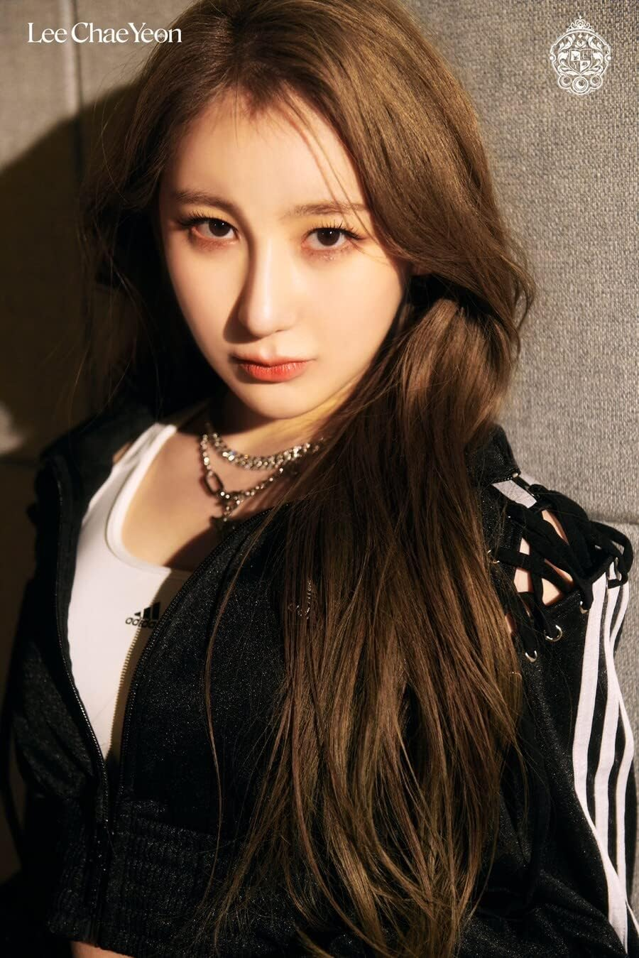 Lee Chaeyeon over the Moon 2Nd Mini Album POCA Version Random Cover Package+1Ea Photostand+1P QR Card Album+2P Photocard+2Ea Sticker+Tracking Sealed CHAE YEON image number 2