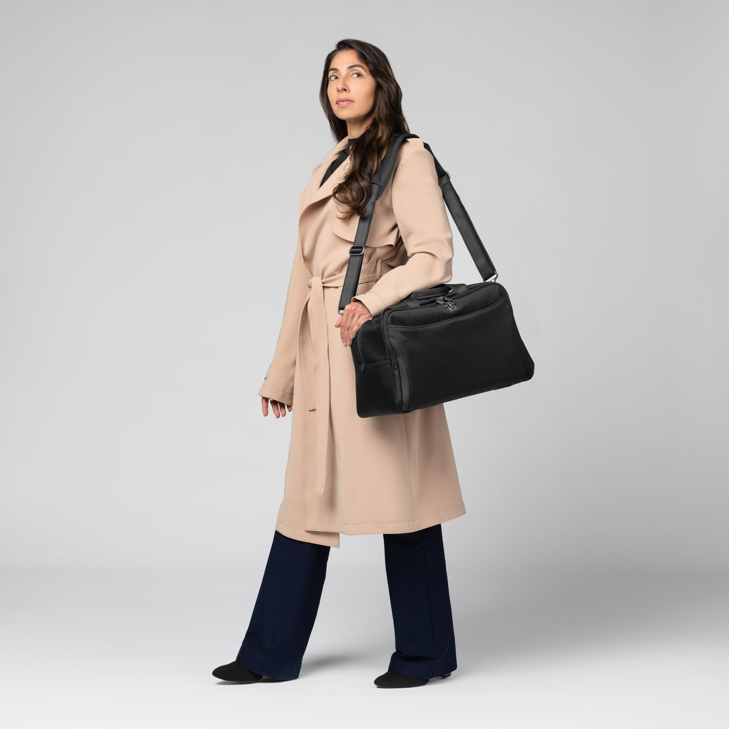 Travelpro Crew Classic Lightweight Softside Luggage, Patriot Blue, Crew Classic Lightweight Softside Underseat Travel Tote Bag