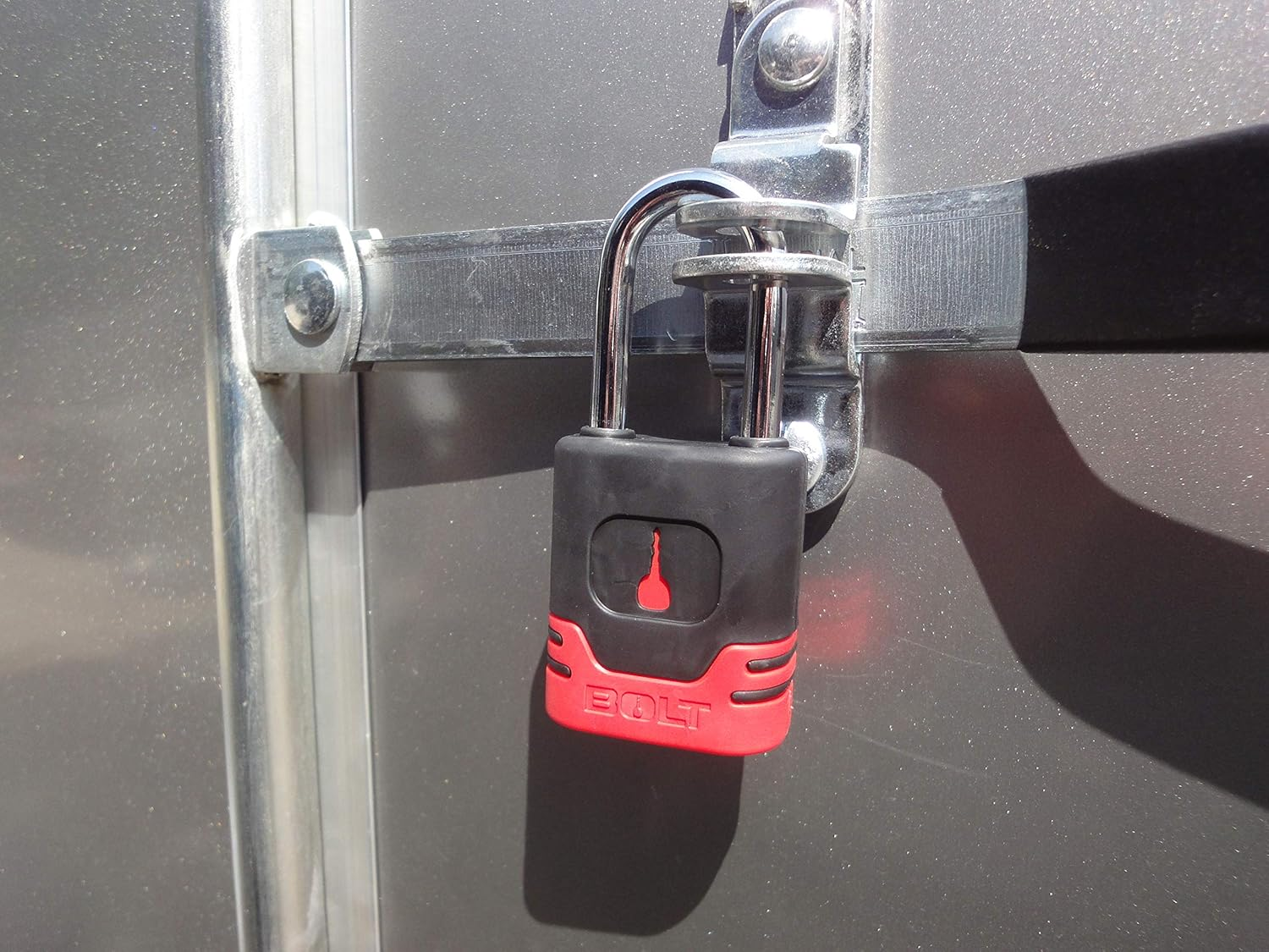 50Mm Shackle Padlock, Works with Your Iveco, Jeep and Ram Ignition Key image number 3