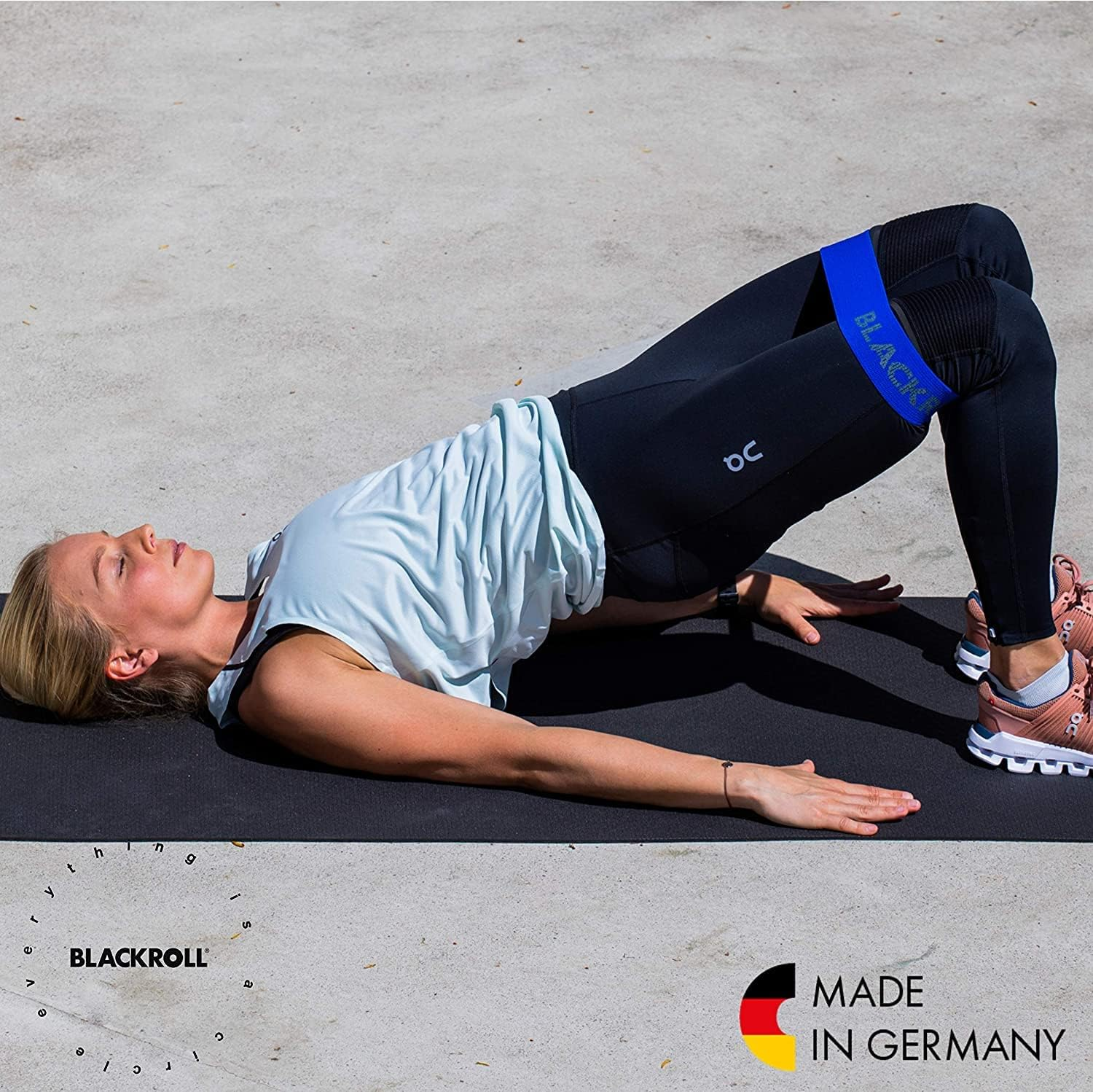 Black Roll Loop Band - Blue image number 4