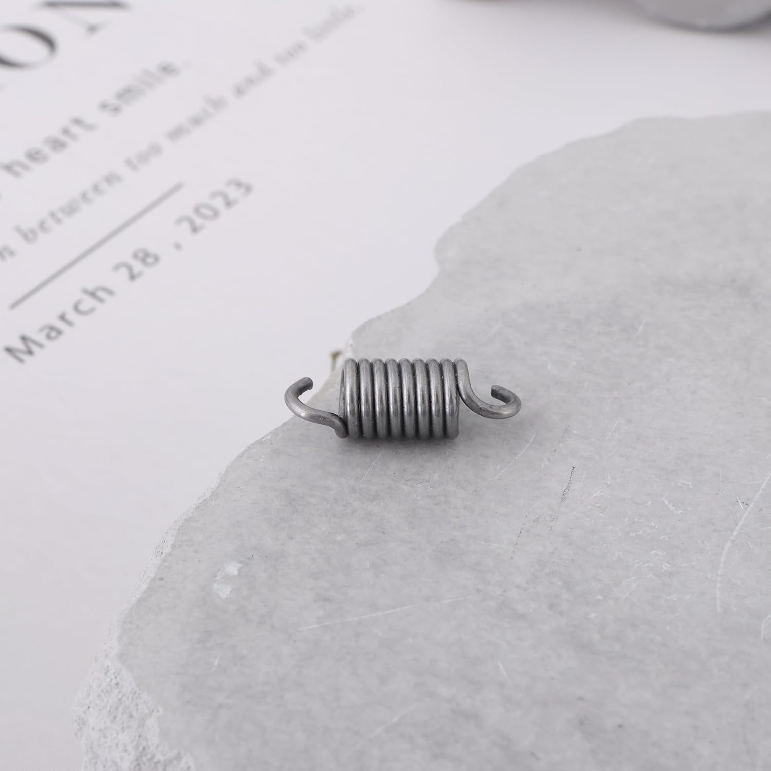 YINETTECH 3Pcs Clutch Springs Compatible with STIHL Chainsaw MS193T MS194T MS201T OEM Replacement Part 0000 997 5605 Chainsaw Maintenance Accessories image number 6