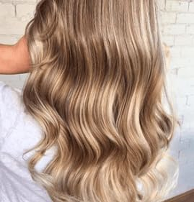 Moisturising & Repairing Conditioner - Pump Haircare image number 3