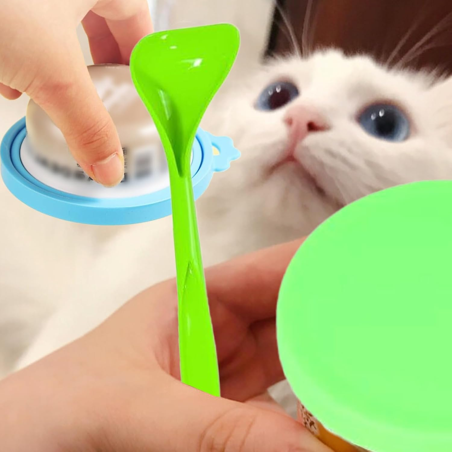 Silicone Lid for Cans for Dogs and Cats, Universal Silicone Can Lid for Pets, Pet Food Can Lid, Dishwasher Safe, 3-In-1 Universal Can Lid for Cat and Dog Food image number 3