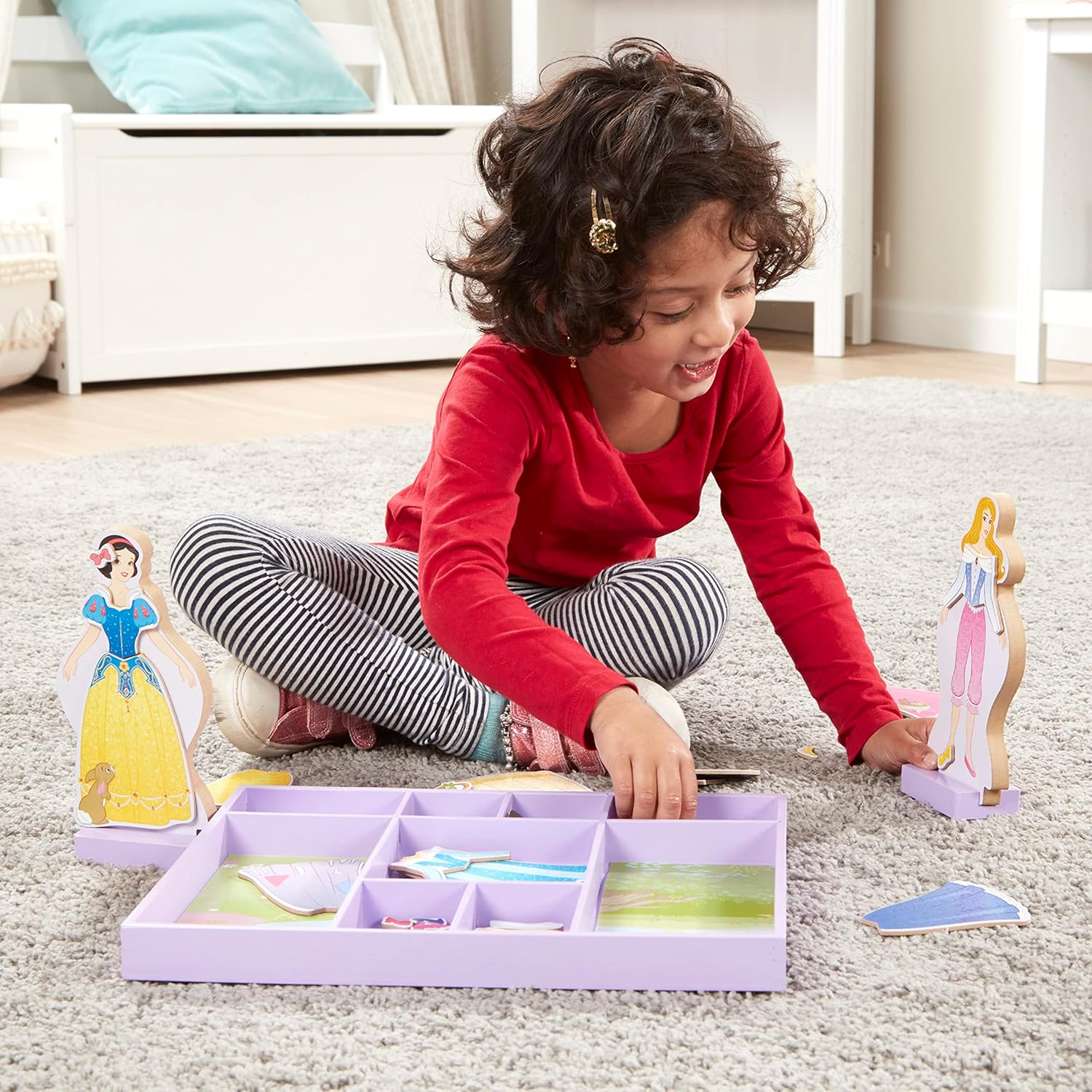 Melissa & Doug Disney Sleeping Beauty and Snow White Magnetic Dress-Up Wooden Doll Pretend Play Set (40+ Pcs) image number 4