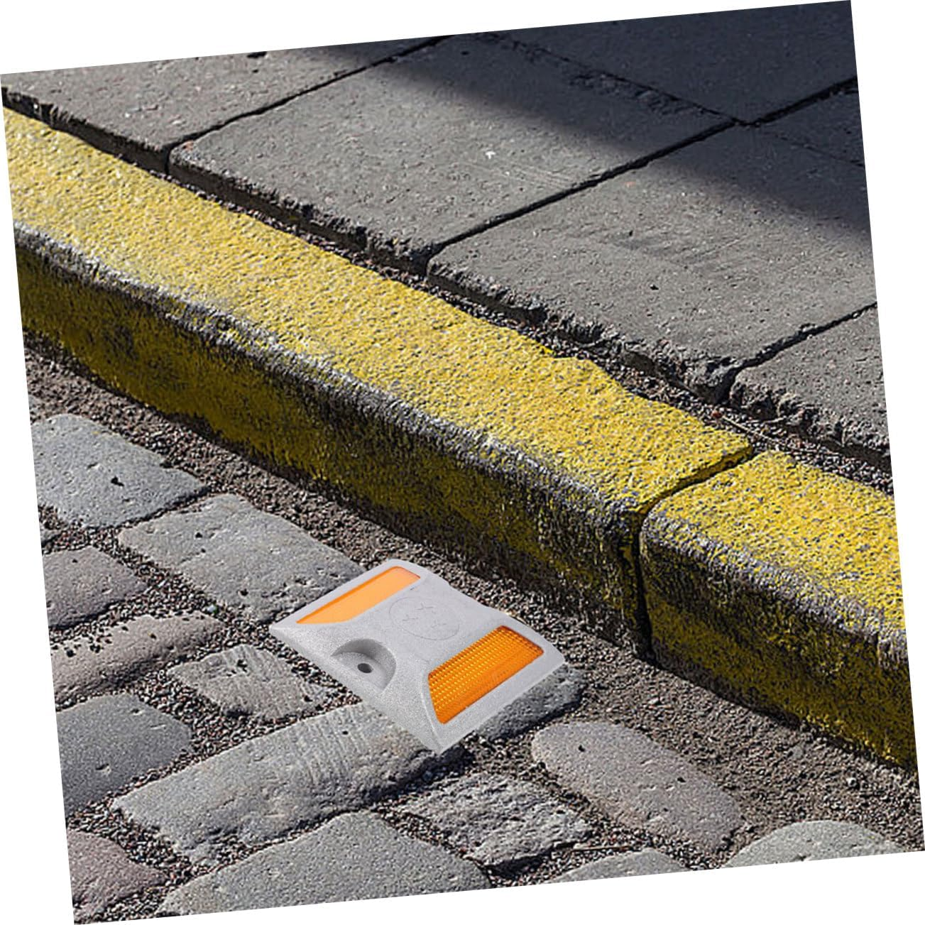 SEWOART 4Pcs Road Reflectors Reflective Sign Reflective Markers Reflective Driveway Markers Pavement Reflective Marker Pavement Markers Night Visibility Markers Road Markers Aluminum image number 1