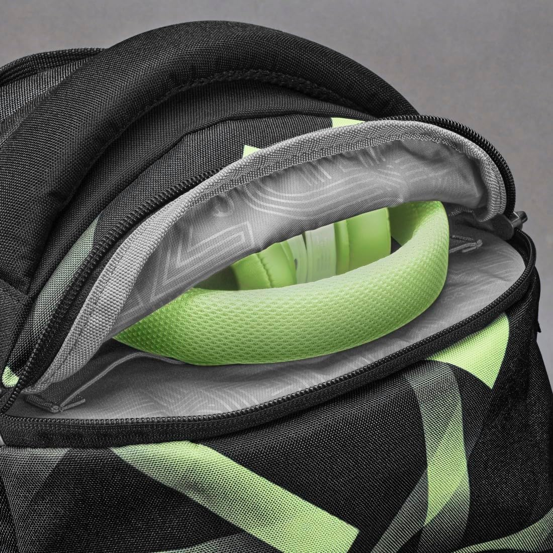 Hama, Freedom Lit III Bluetooth Headphones, On-Ear, Foldable, with Microphone, Green image number 1