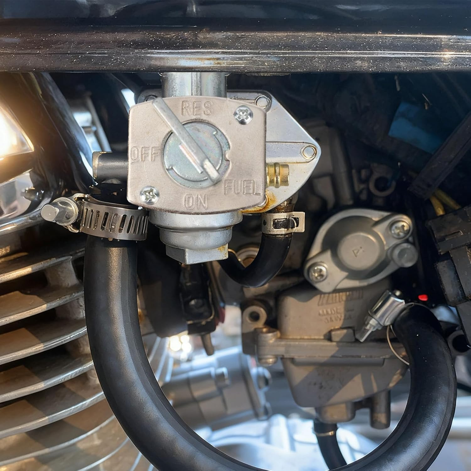 Fuel Petcock Valve Kit with Gasket & Filter Tube, Motorcycle Fuel Shut off Valve Replacement Part Compatible with Yamaha Kawasaki Suzuki ATV Motorcycles image number 5