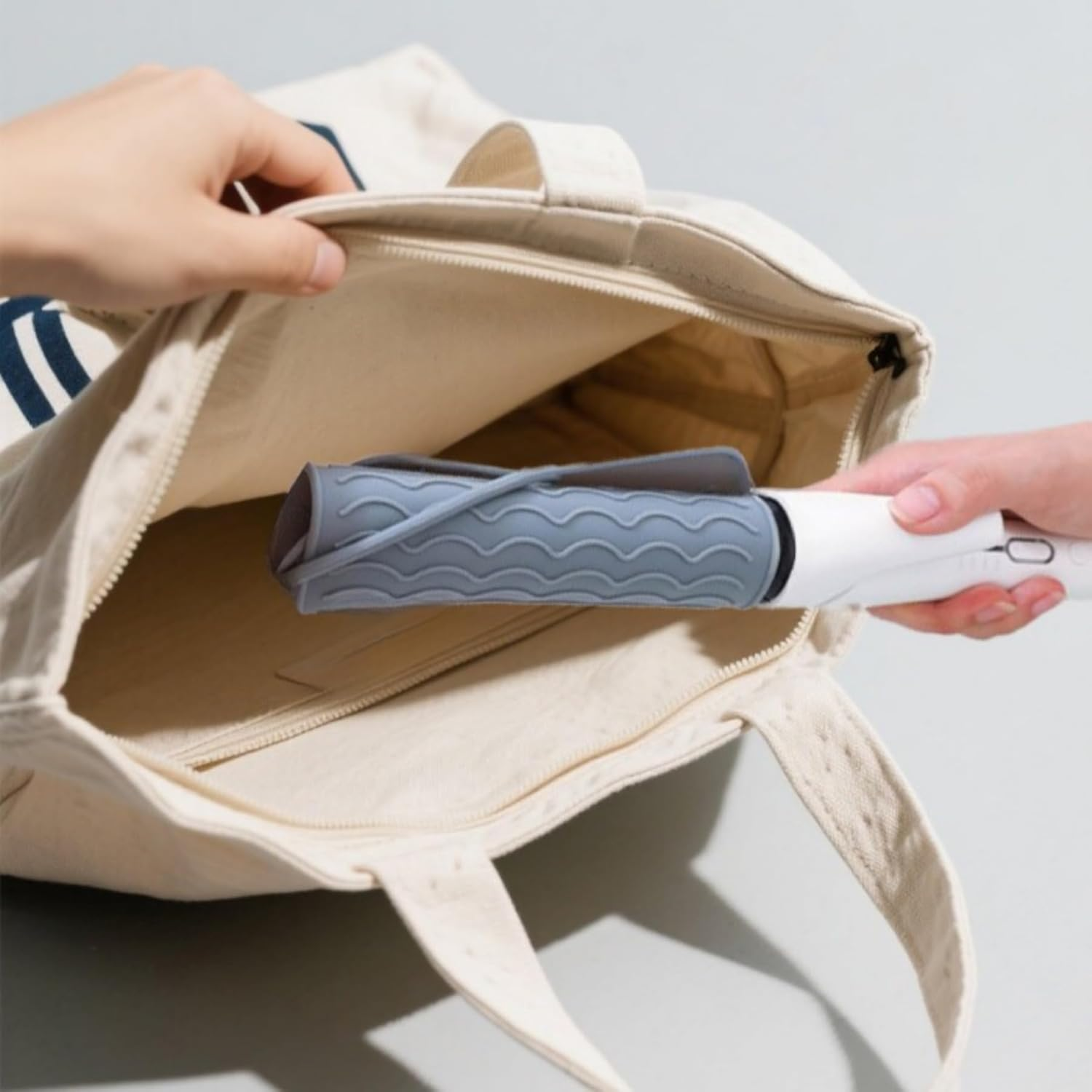 2 Pcs Silicone Heat-Resistant Pads,Portable Insulation Pads,Vanity Accessories,Suitable for Curling Irons and Straighteners (Gray+Pink) image number 5