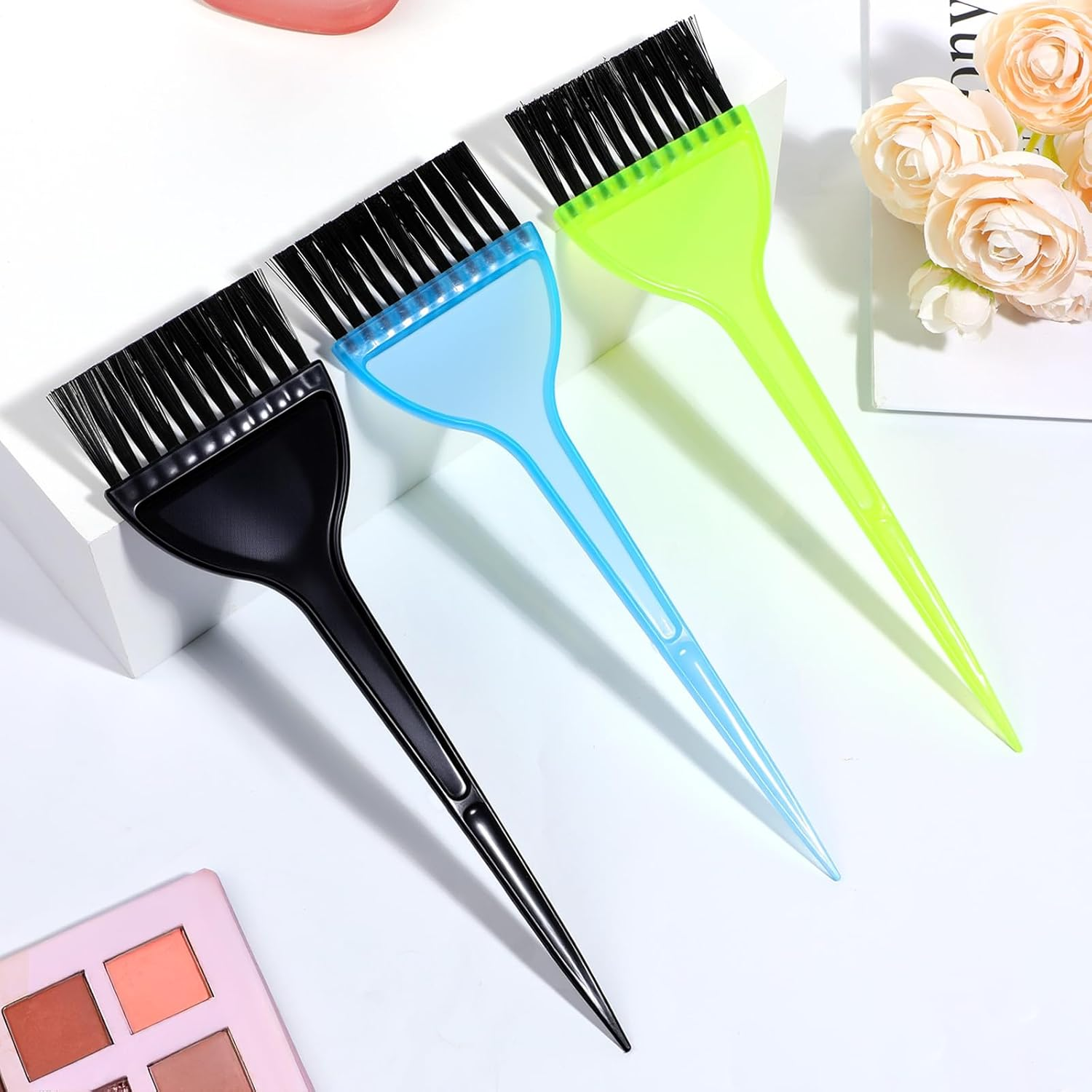 Hair Color Brush, 3 Pcs Hair Dye Brushes Professional Coloring Brush Wide Color Applicator Brushes Reusable Tinting Comb Tool Kit for Women Men Salon Use Home DIY Dyeing (3 Colors) image number 5