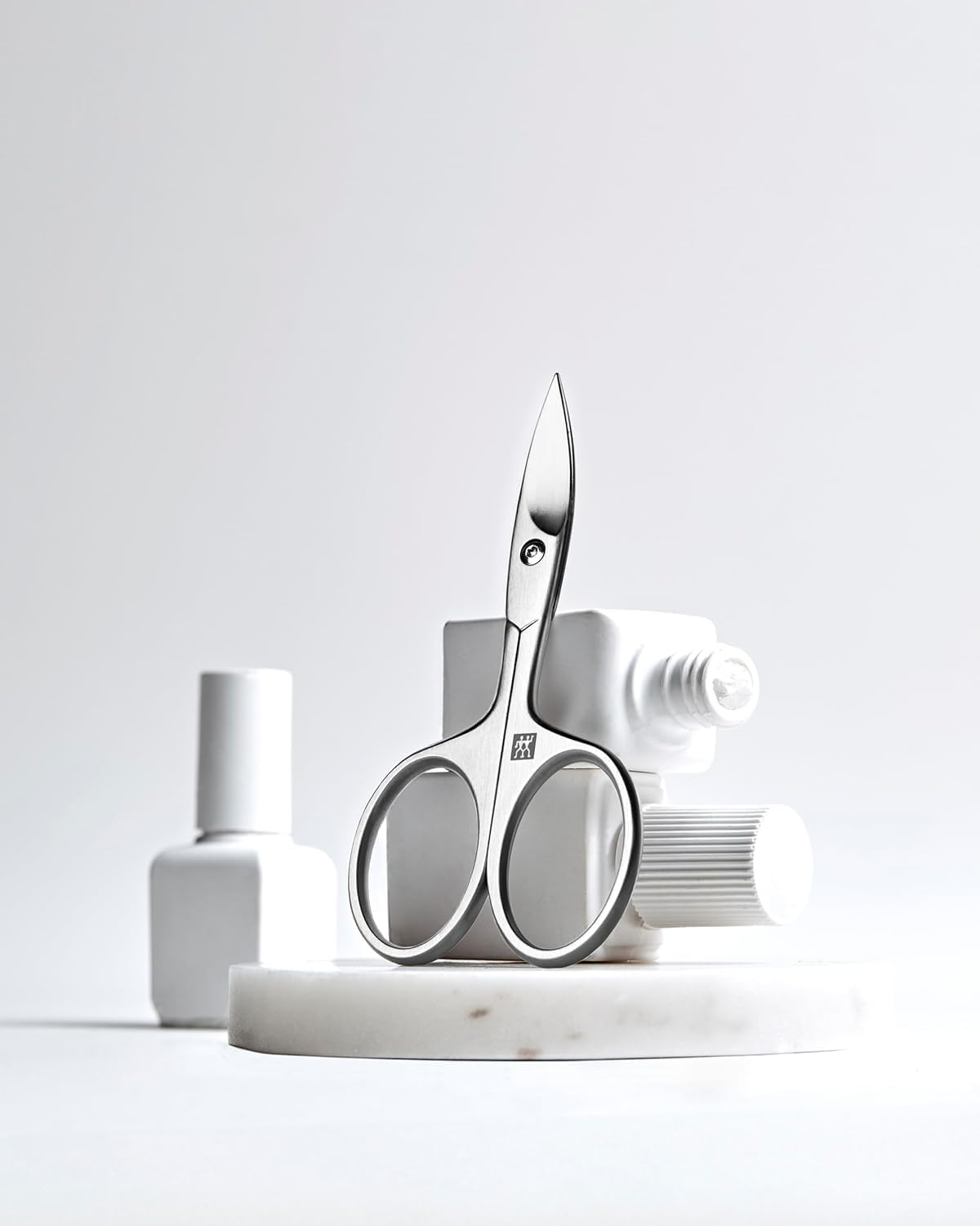 Zwilling Nail Scissors image number 2