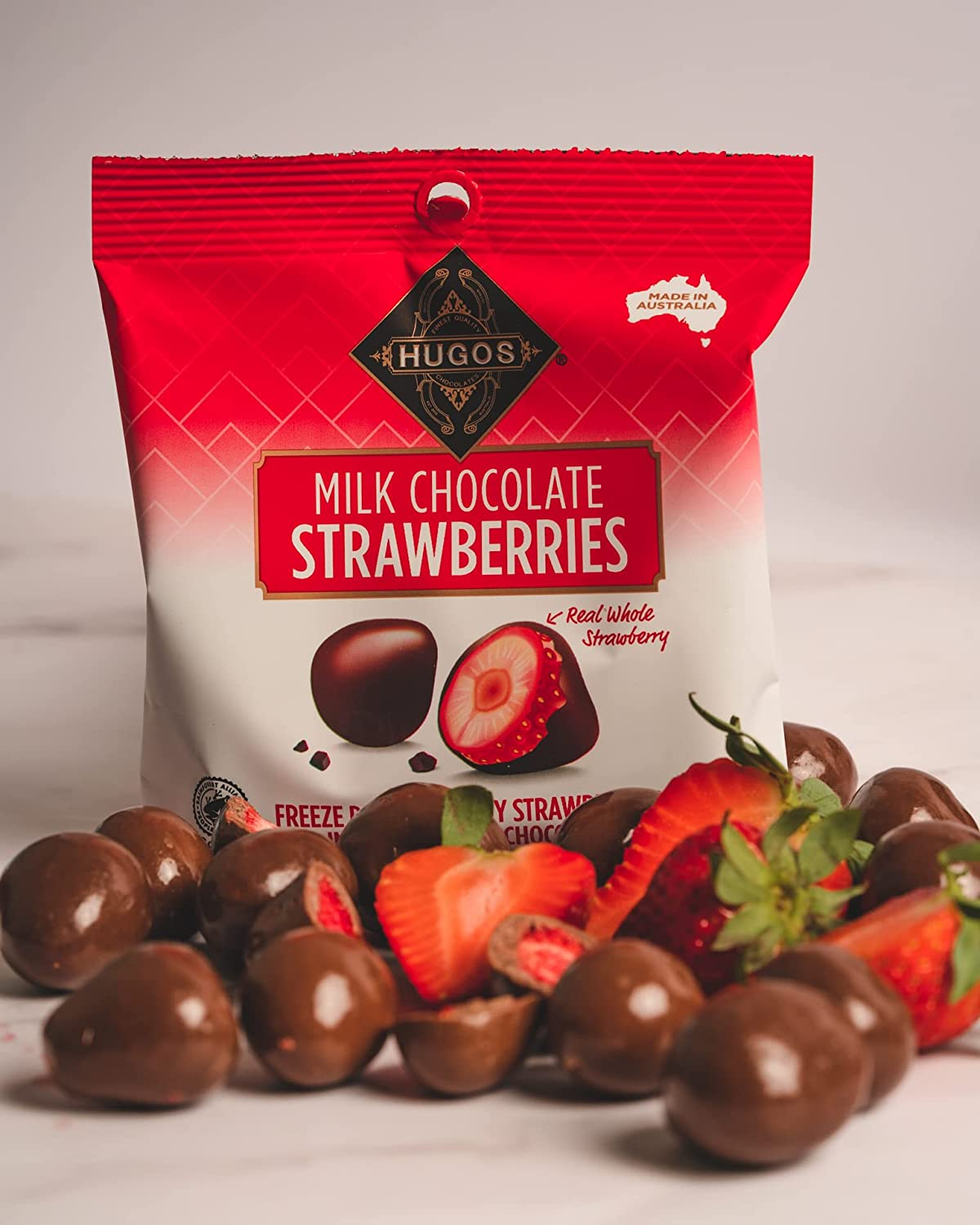 Hugos Milk Chocolate Strawberries 100 G image number 3