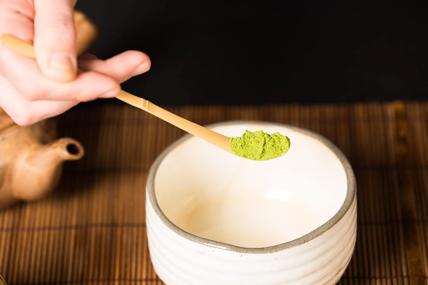 Japanese Chashaku | 2 Pcs X Bamboo Matcha Scoop (Gold & Black Bamboo) for Measuring Matcha Green Tea Powder | Spoon for Traditional Tea Ceremony image number 2