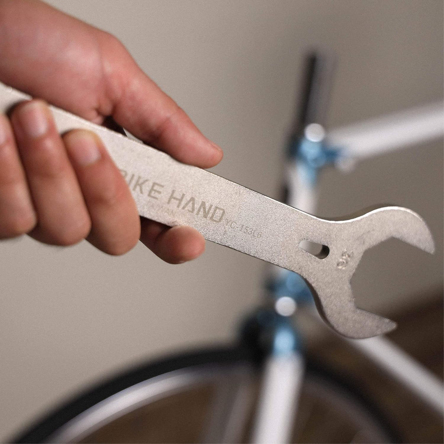 BIKEHAND 32Mm 36Mm 2 in 1 Headset Top Locknut Install Remove Removal Tool Cone Wrench Spanner for Vintage Bike Bicycle Threaded Fork image number 5