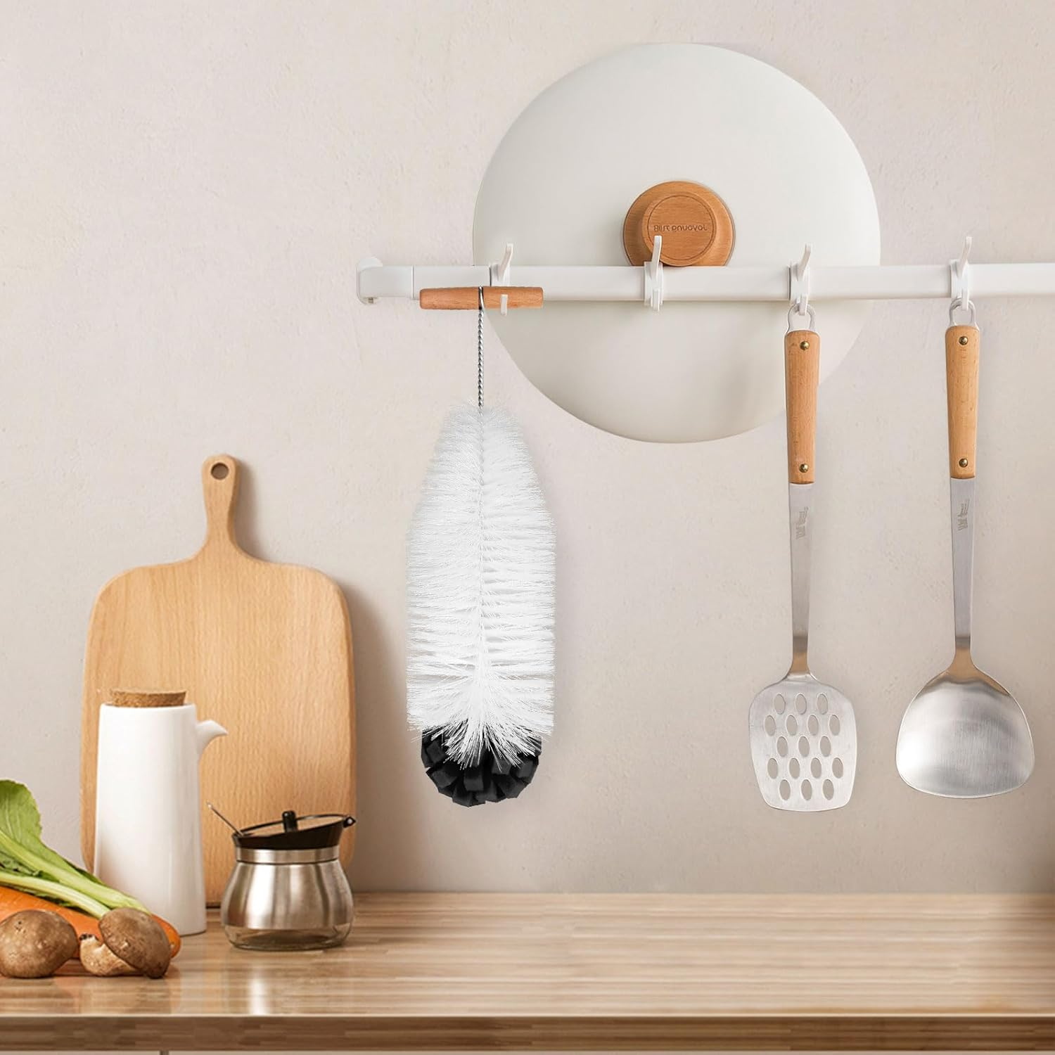 35 Cm Bottle Brush Compatible with Sodastream Bottles, Hard Bristles and a Soft Sponge, Scratch-Free Bottle Cleaner Brush Removes Stubborn Dirt, Sodastream Accessories (Black) image number 6