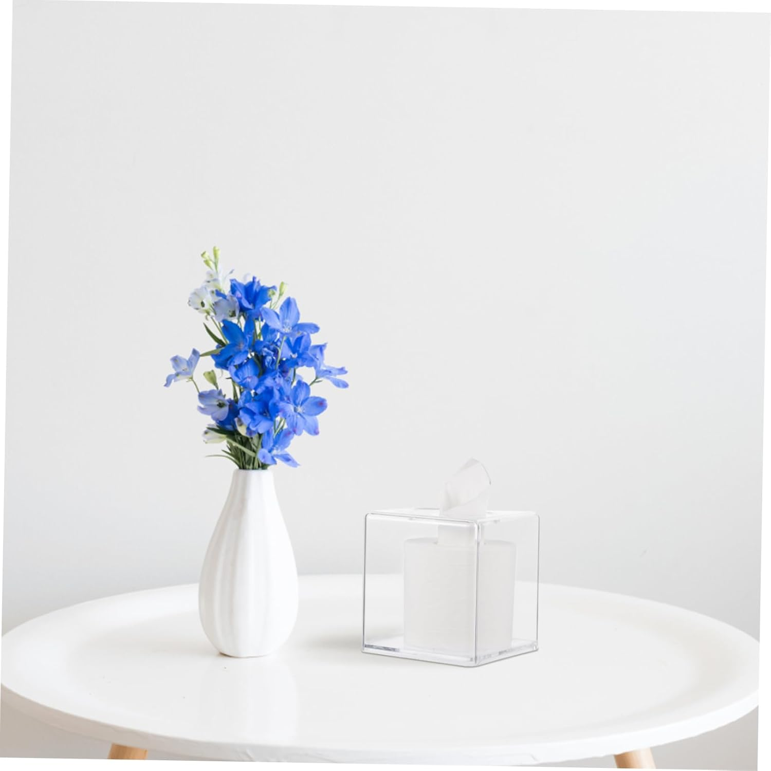 Square Tissue Dispenser Box Acrylic Tissue Holder for Bathroom Kitchen Vanity and Office Chic Napkin Organizer for Counters and Dressers