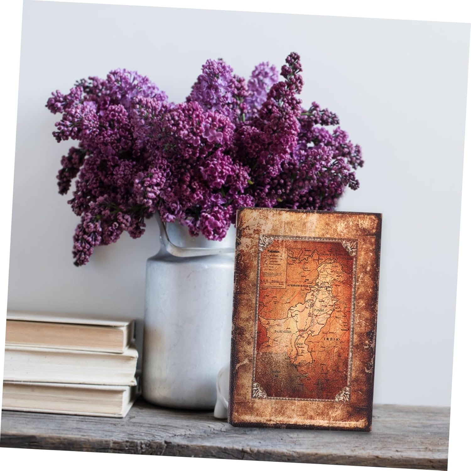 Vintage Book Shaped Box Faux Bible Storage Case Simulation Table Ornaments Imitated Prop for Decor image number 1