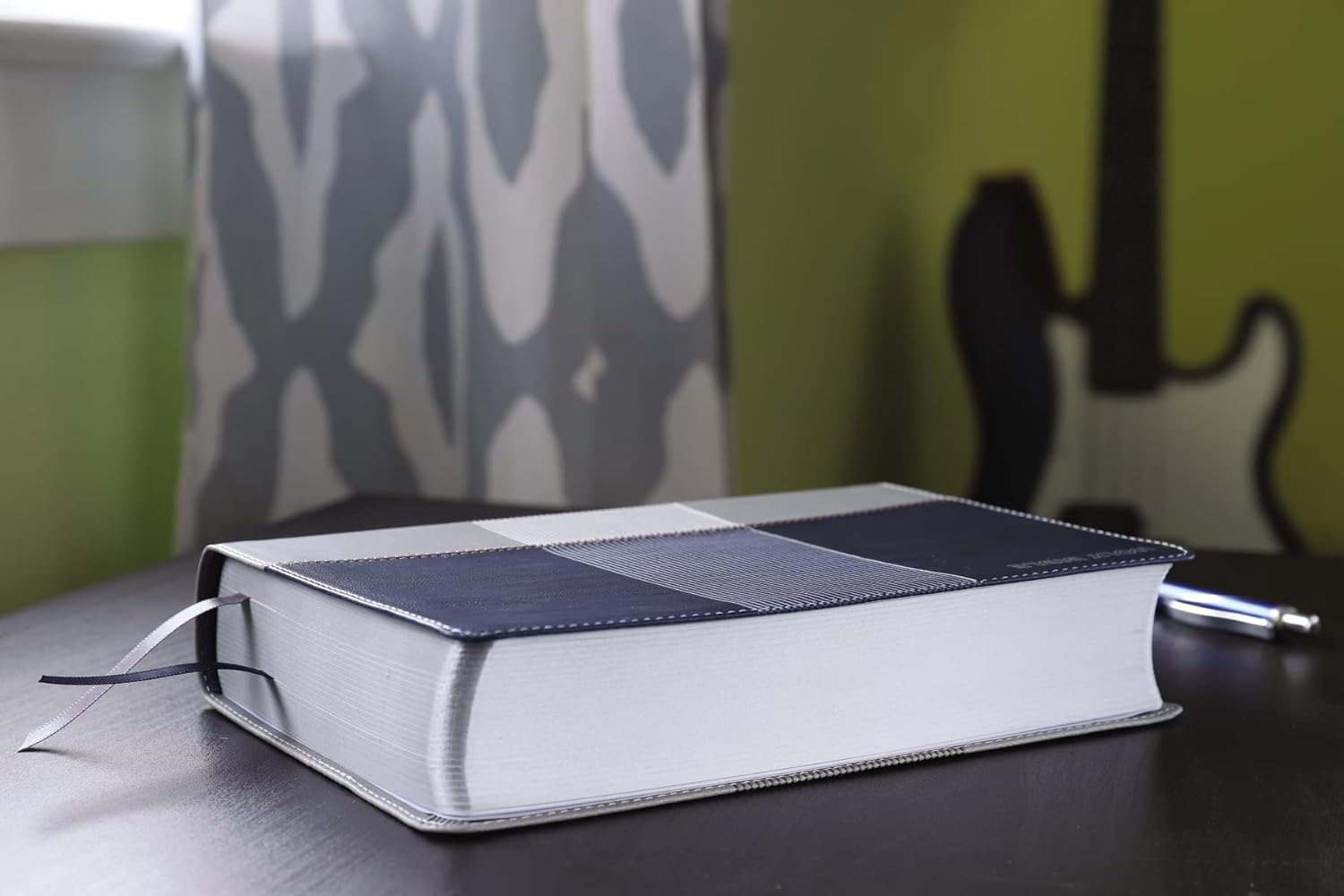 NIV Teen Study Bible Comfort Print [Blue] image number 6