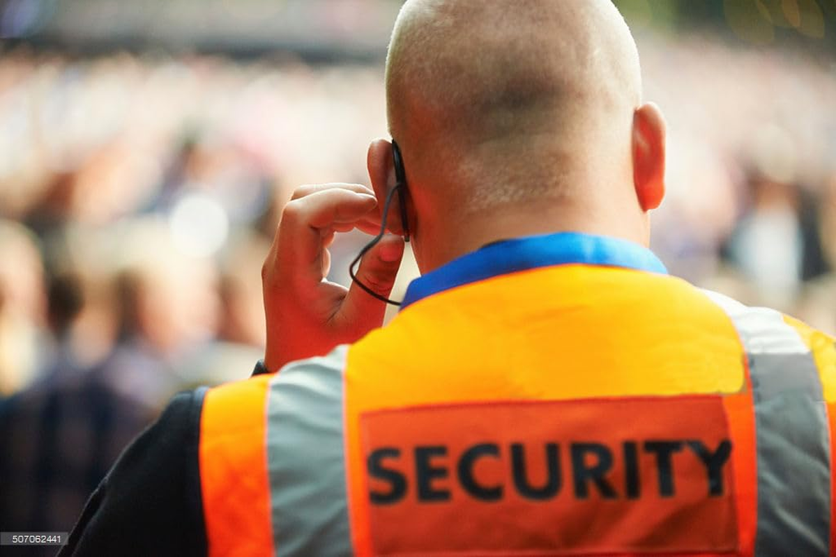 Pryme Eh-389Sc Lookout Series Earphone W/Ear Hook Style 15" (Extended Length) Coil Cable and 3.5 Angle Plug image number 3