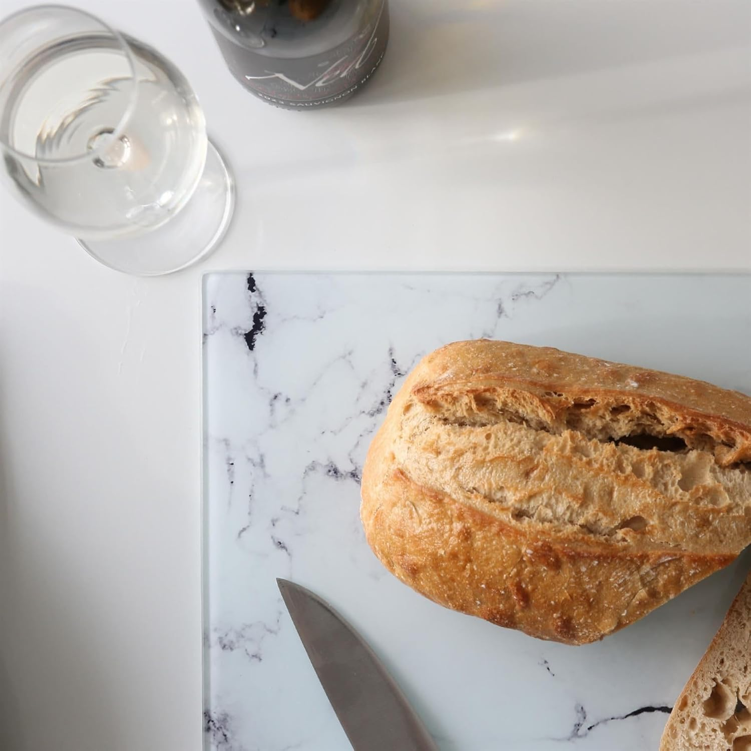 Harbour Housewares Rectangle Glass Chopping Board - 40Cm X 30Cm - Marble - 1X Tempered Heat-Resistant Home Kitchen Worktop Saver Hob Cooker Stove Top Surface Protector Cover Cutting Boards - White image number 2